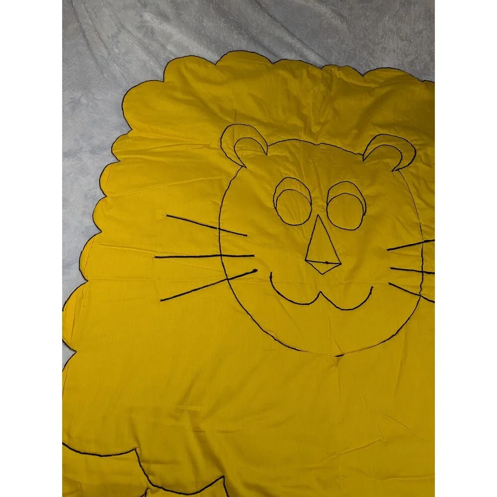 Vintage Lion Baby Blanket Quilt lHandmade Throw Animal Nursery 70s Wall Hanging